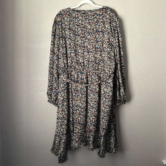 Caralyn Mirand The Drop Size 2X Navy Floral Long Sleeve Faux Wrap Front Dress - Picture 3 of 8